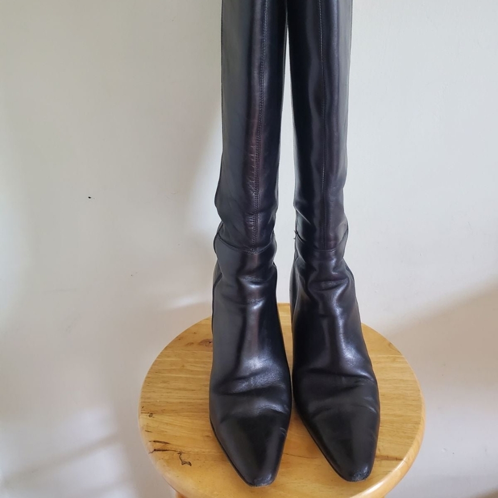 Elegant Black Leather Women's Boots